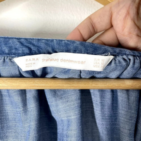 Zara Chambray Embroidered Sleeve Blouse Size S Deep V Neck Long Sleeve - Picture 4 of 6